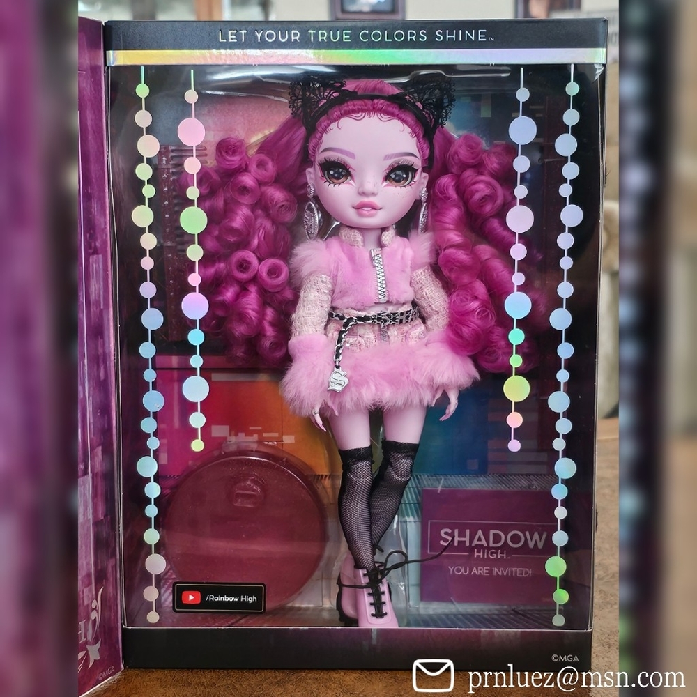 Rainbow High Lola Wilde Fashion Doll